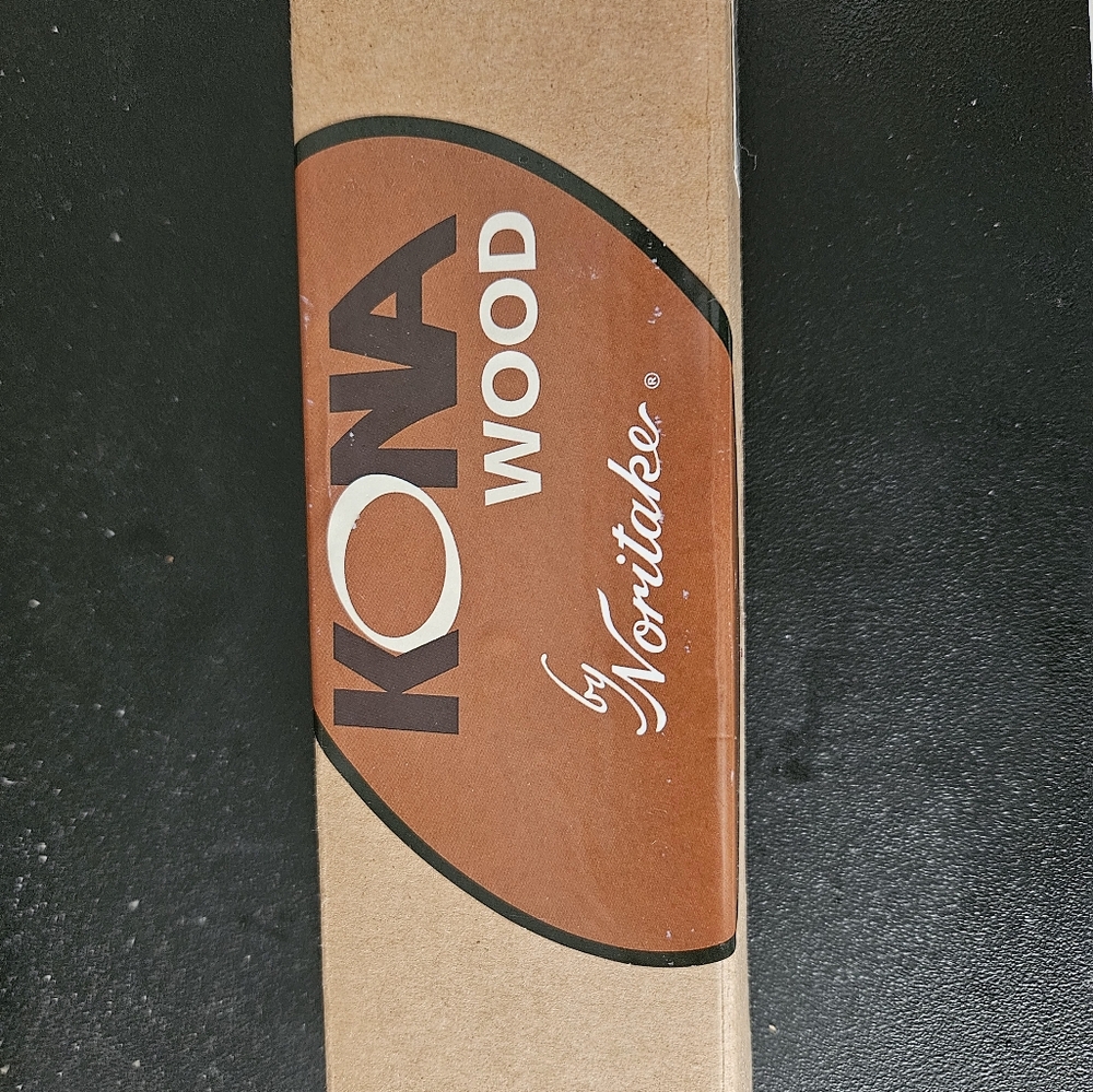 Wooden salad serving spoons set